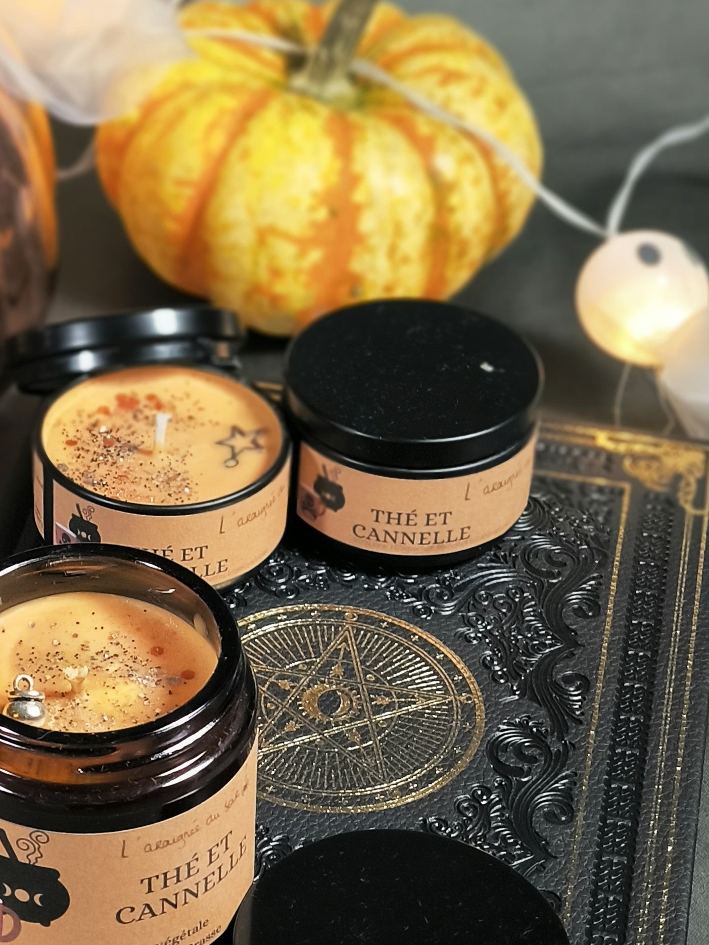 Mini Bougie Parfumée "Thé et Cannelle" dans un Pot Noir Mat – Édition Epices d'automne