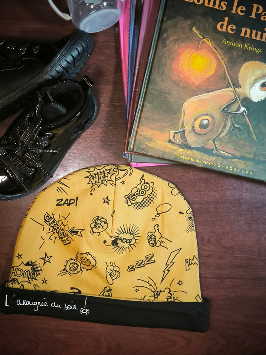 Bonnet réversible style BD moutarde *enfant*