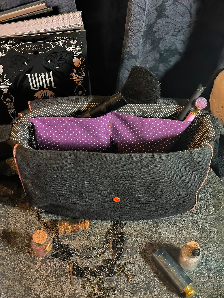 Sac besace têtes de mort fleuries – Noir &amp; coloré