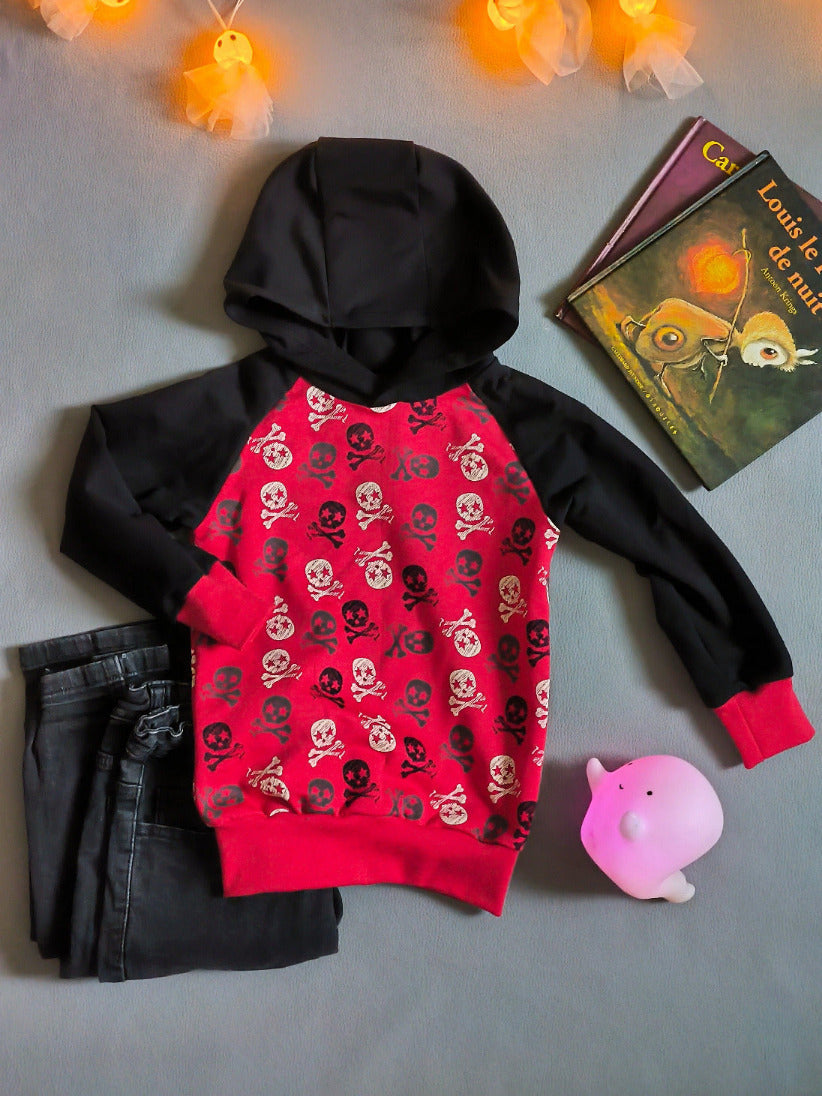 Sweat enfant – Têtes de mort rouges blanches & noires T.2 ans/92 cm