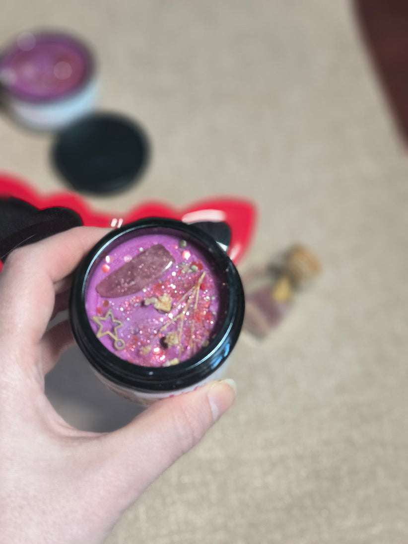 Bougie parfumée Velours de Fraise - Edition pot ambré, printanier et gourmand