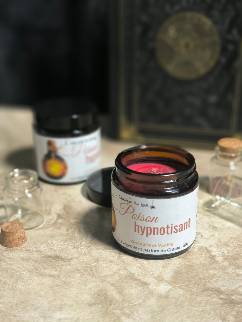 Bougie Parfumée Poison Hypnotisant – Édition pot ambré, sensuel et hypnotisant