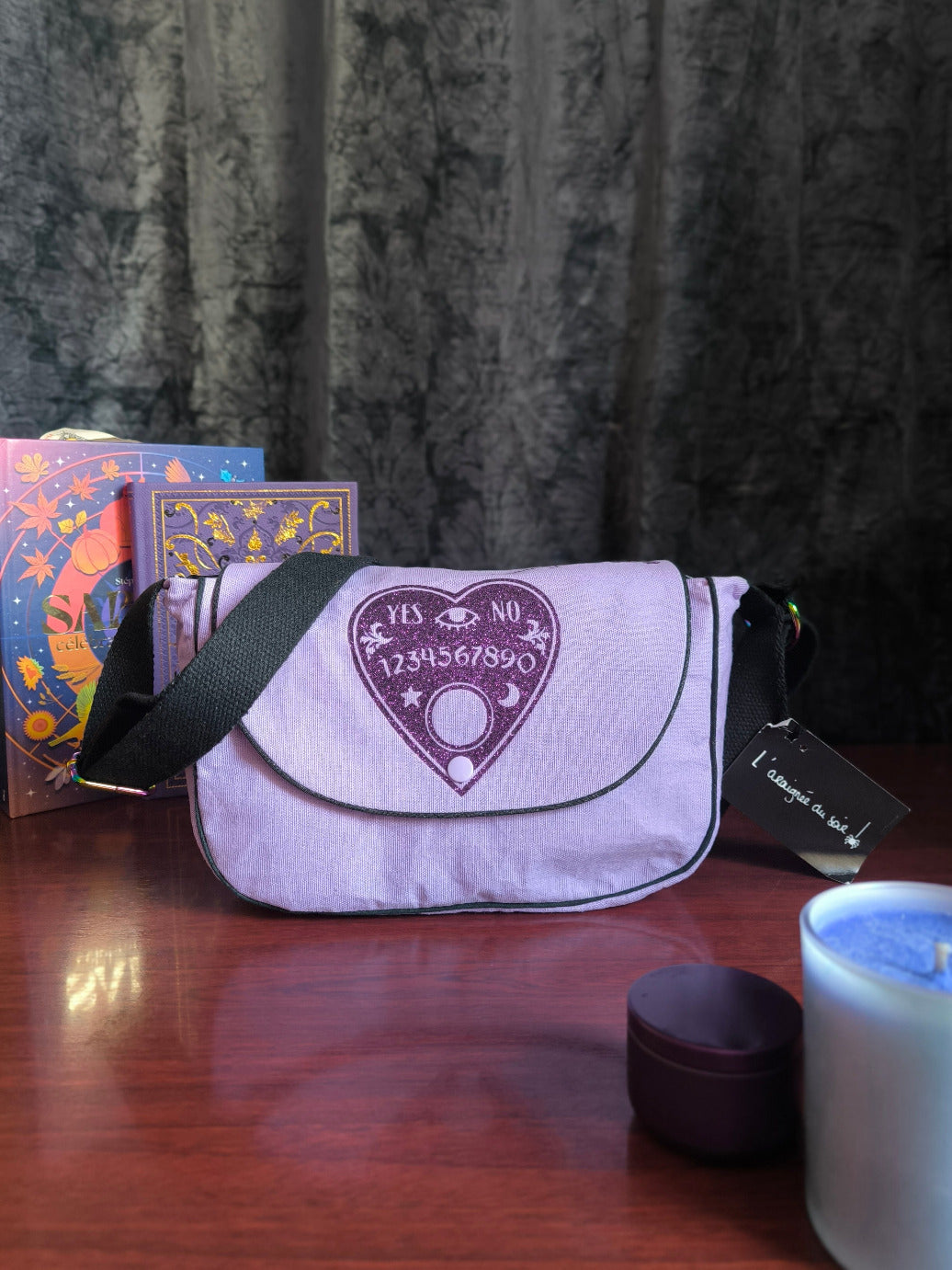 Sac besace Ouija violet – Sac sorcière pailleté – Pièce unique