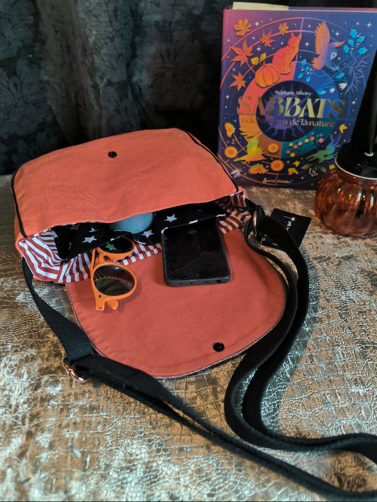 Sac besace Papillons de nuit – Pièce unique