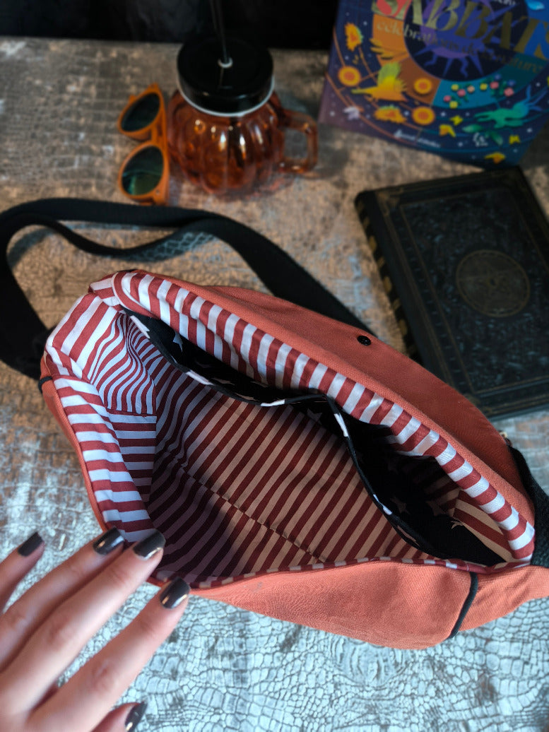Sac besace Papillons de nuit – Pièce unique
