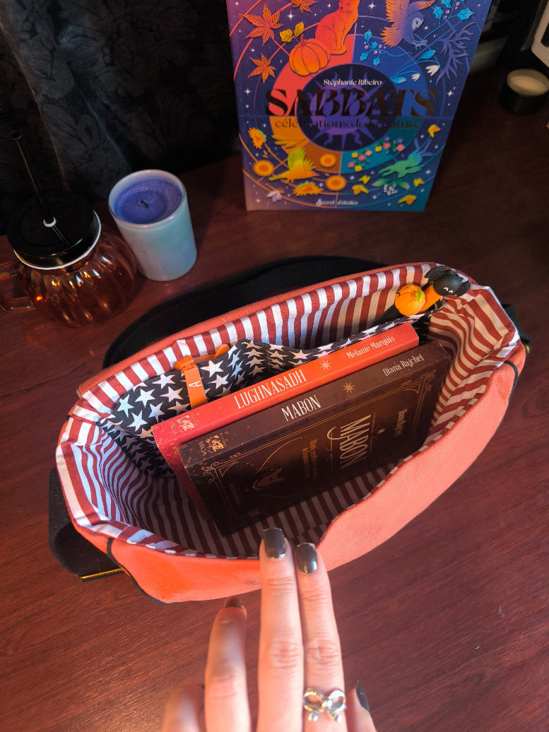 Sac besace sorcière orange rouille & noir – Pièce unique