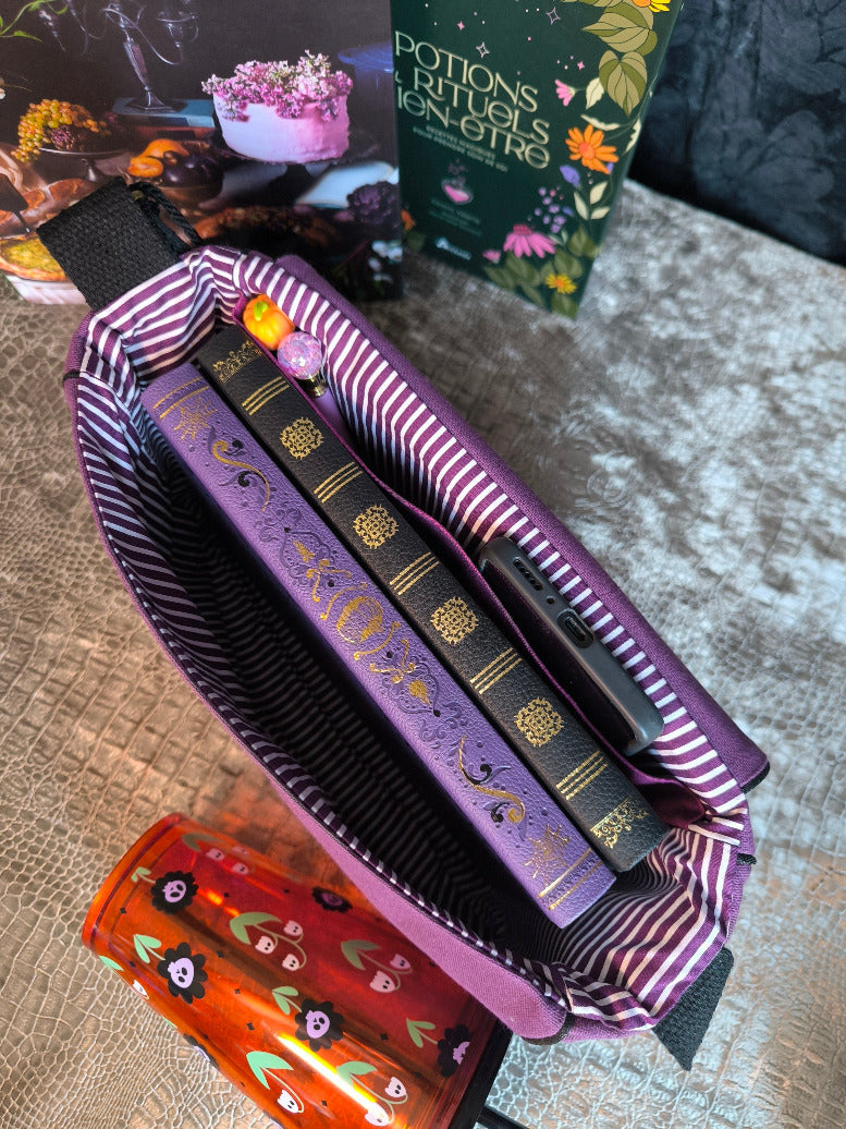 Sac besace Halloween violet & cupcakes – Pièce unique (Copie)