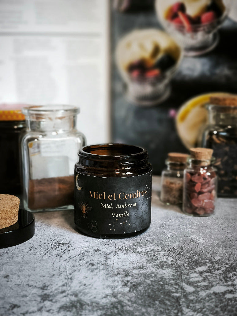 Bougie parfumée Miel et Cendres - édition pot ambré, précieux et lumineux