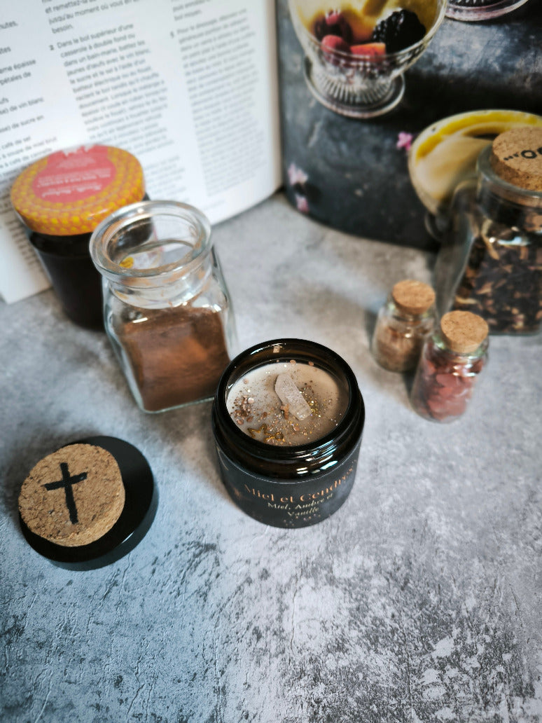 Bougie parfumée Miel et Cendres - édition pot ambré, précieux et lumineux