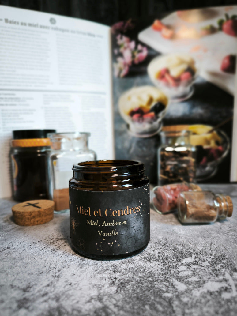 Bougie parfumée Miel et Cendres - édition pot ambré, précieux et lumineux