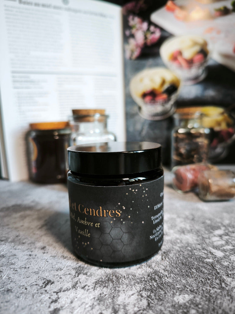 Bougie parfumée Miel et Cendres - édition pot ambré, précieux et lumineux