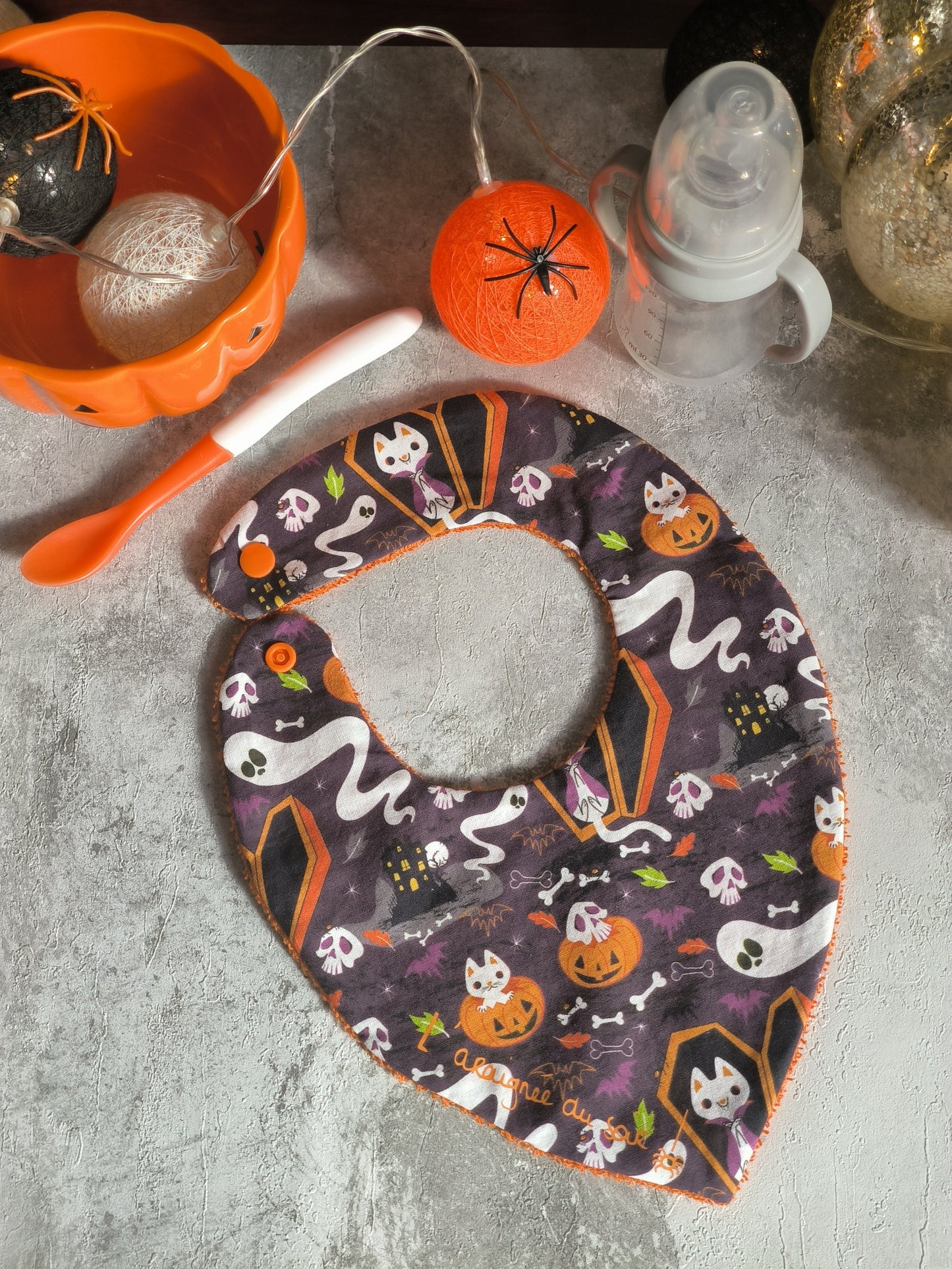 Bavoir bandana "Halloween Fantôme & Citrouilles"